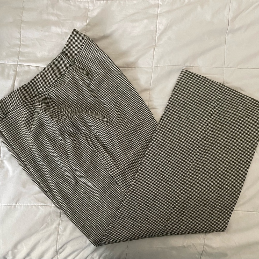 Brooks Brothers women’s wool pants size 8.